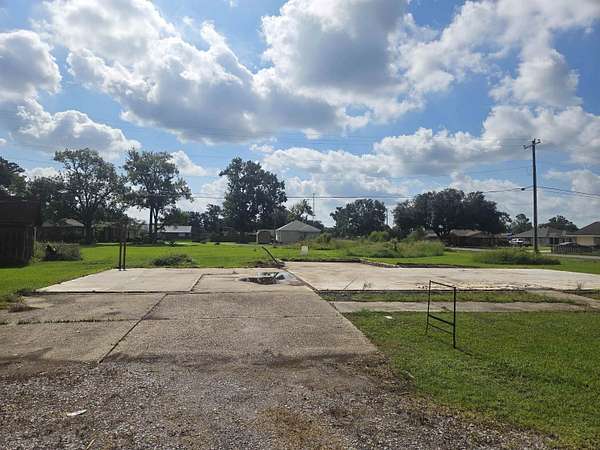 0.77 Acres of Residential Land for Sale in Houma, Louisiana