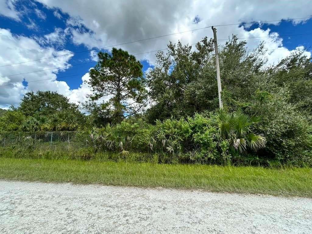 1 Acre of Residential Land for Sale in Clewiston, Florida