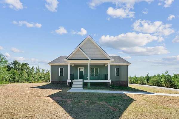 5.83 Acres of Residential Land with Home for Sale in Cumberland, Virginia