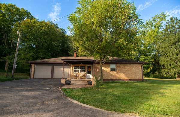 6 Acres of Residential Land with Home for Sale in Puxico, Missouri