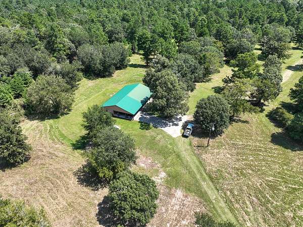 25 Acres of Recreational Land with Home for Sale in Huntsville, Texas