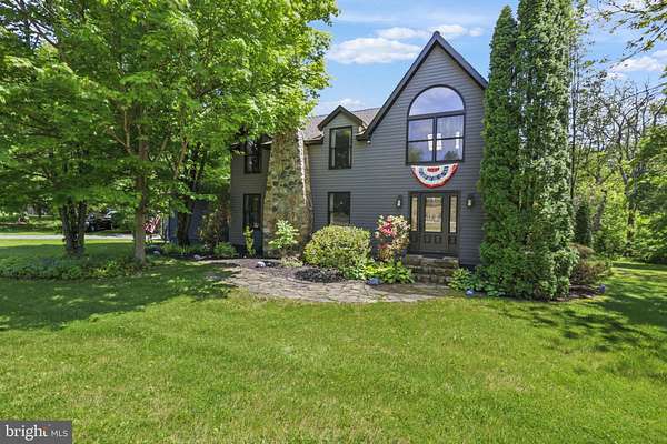 4.4 Acres of Residential Land with Home for Sale in Port Murray, New Jersey