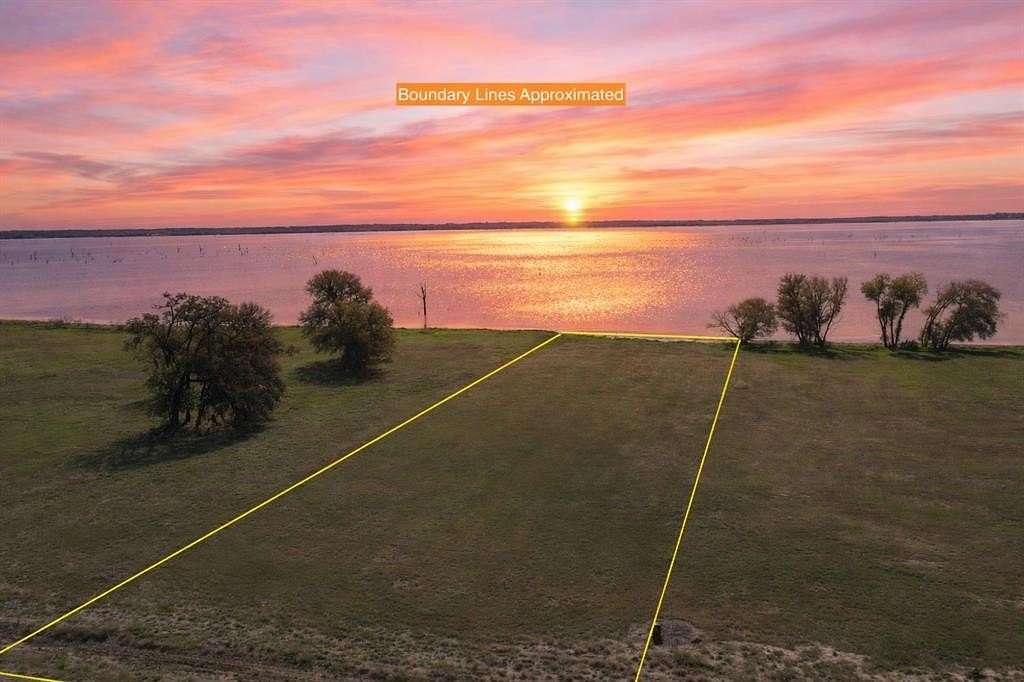 1.1 Acres of Residential Land for Sale in Corsicana, Texas