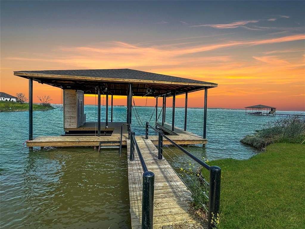 1.17 Acres of Residential Land for Sale in Corsicana, Texas