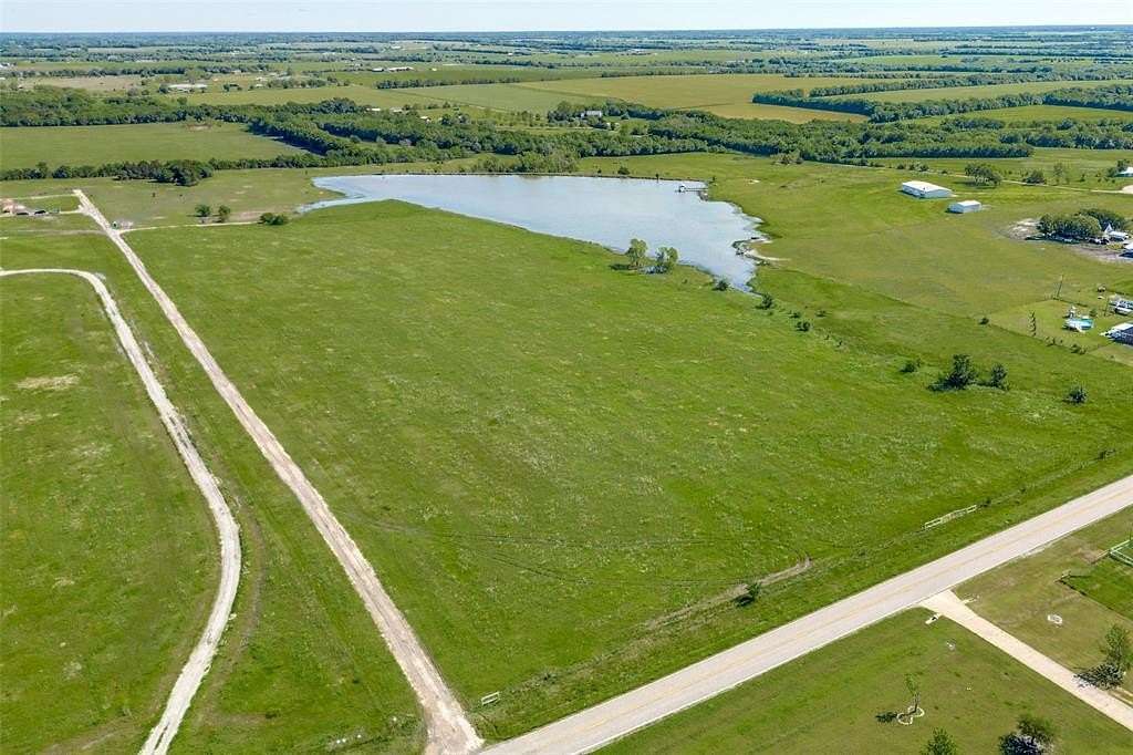 22.6 Acres of Agricultural Land for Sale in Leonard, Texas