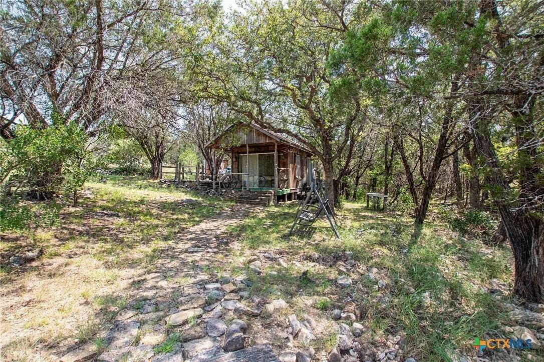 5.19 Acres of Improved Residential Land for Sale in Lampasas, Texas