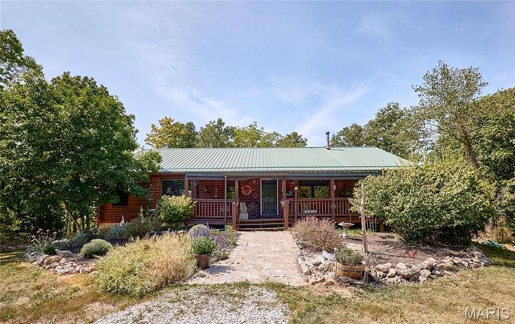 18.8 Acres of Land with Home for Sale in Warrenton, Missouri