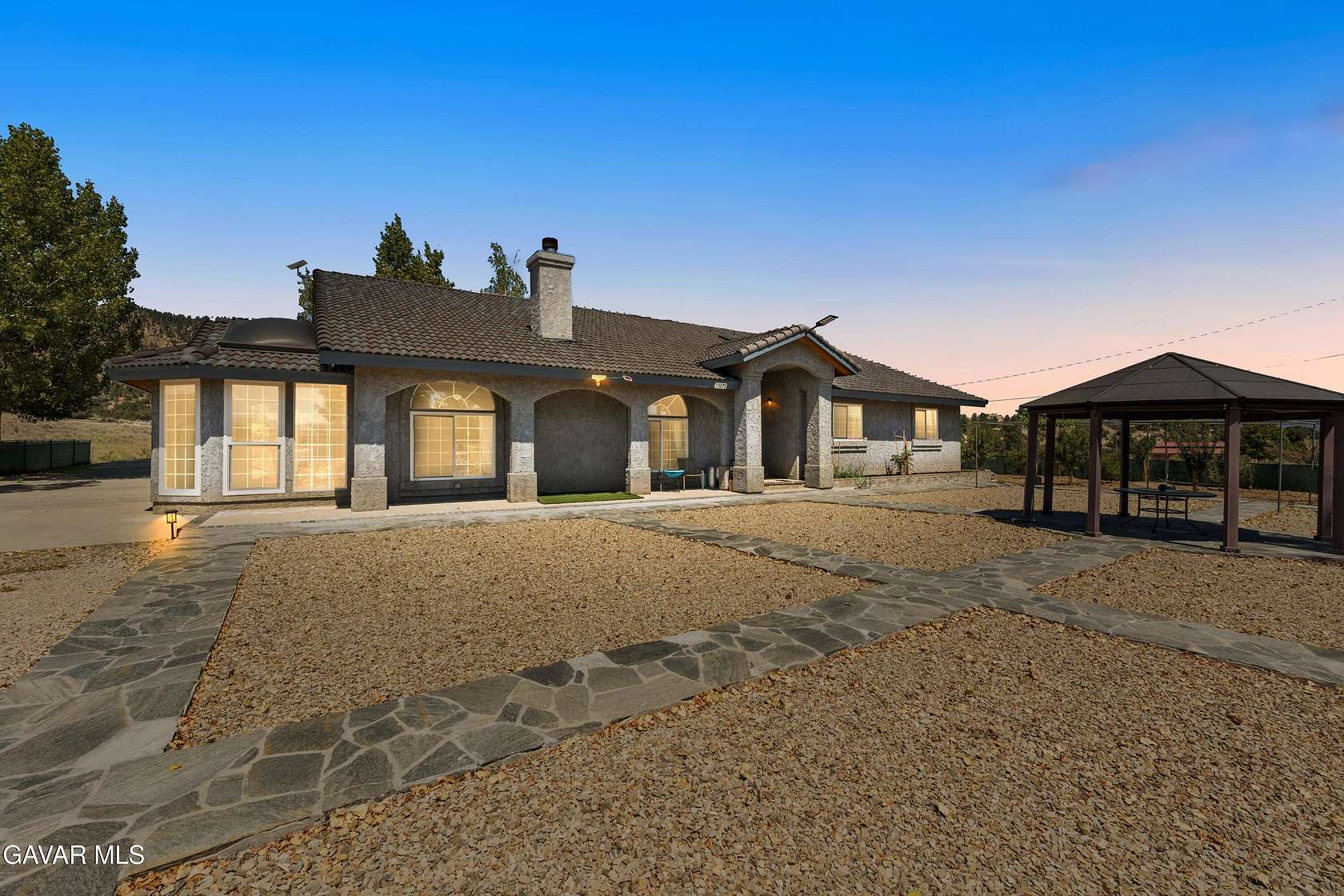 2.39 Acres of Residential Land with Home for Sale in Frazier Park, California