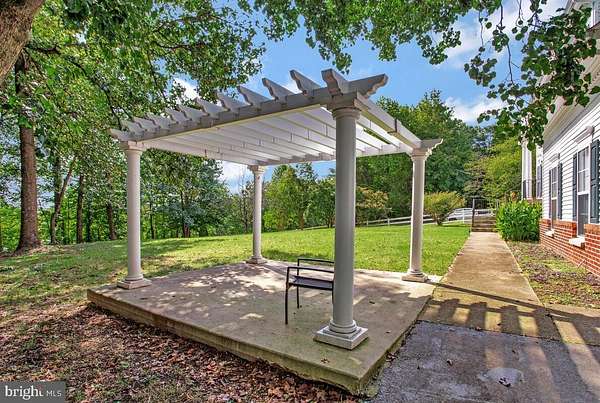 1.64 Acres of Residential Land with Home for Lease in Upper Marlboro, Maryland