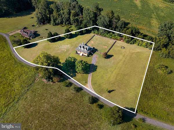 2.73 Acres of Residential Land with Home for Sale in Warrenton, Virginia