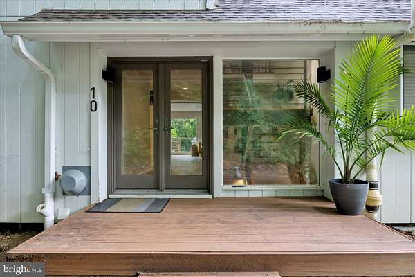 3.2 Acres of Residential Land with Home for Sale in Gladwyne, Pennsylvania