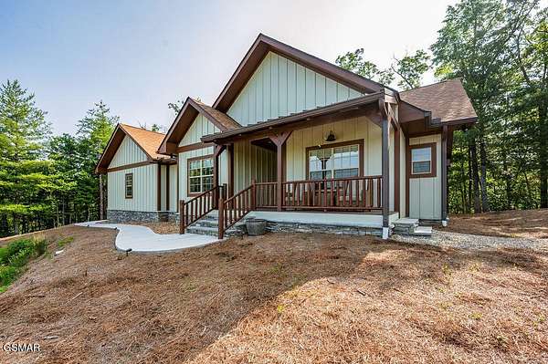 2.59 Acres of Residential Land with Home for Sale in Walland, Tennessee