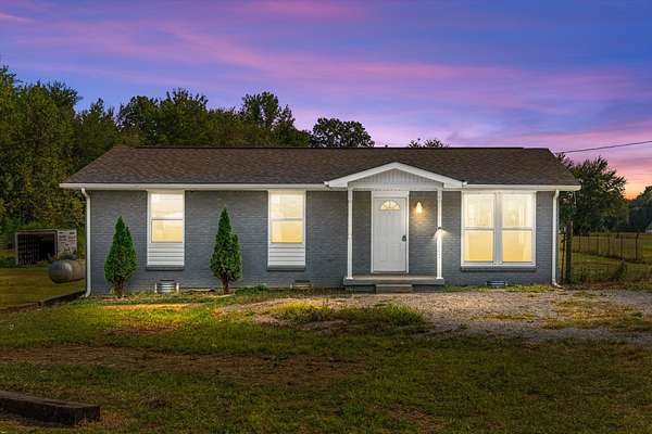 2.5 Acres of Residential Land with Home for Sale in Clarksville, Tennessee