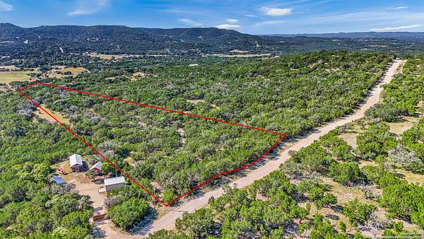 5 Acres of Residential Land for Sale in Pipe Creek, Texas