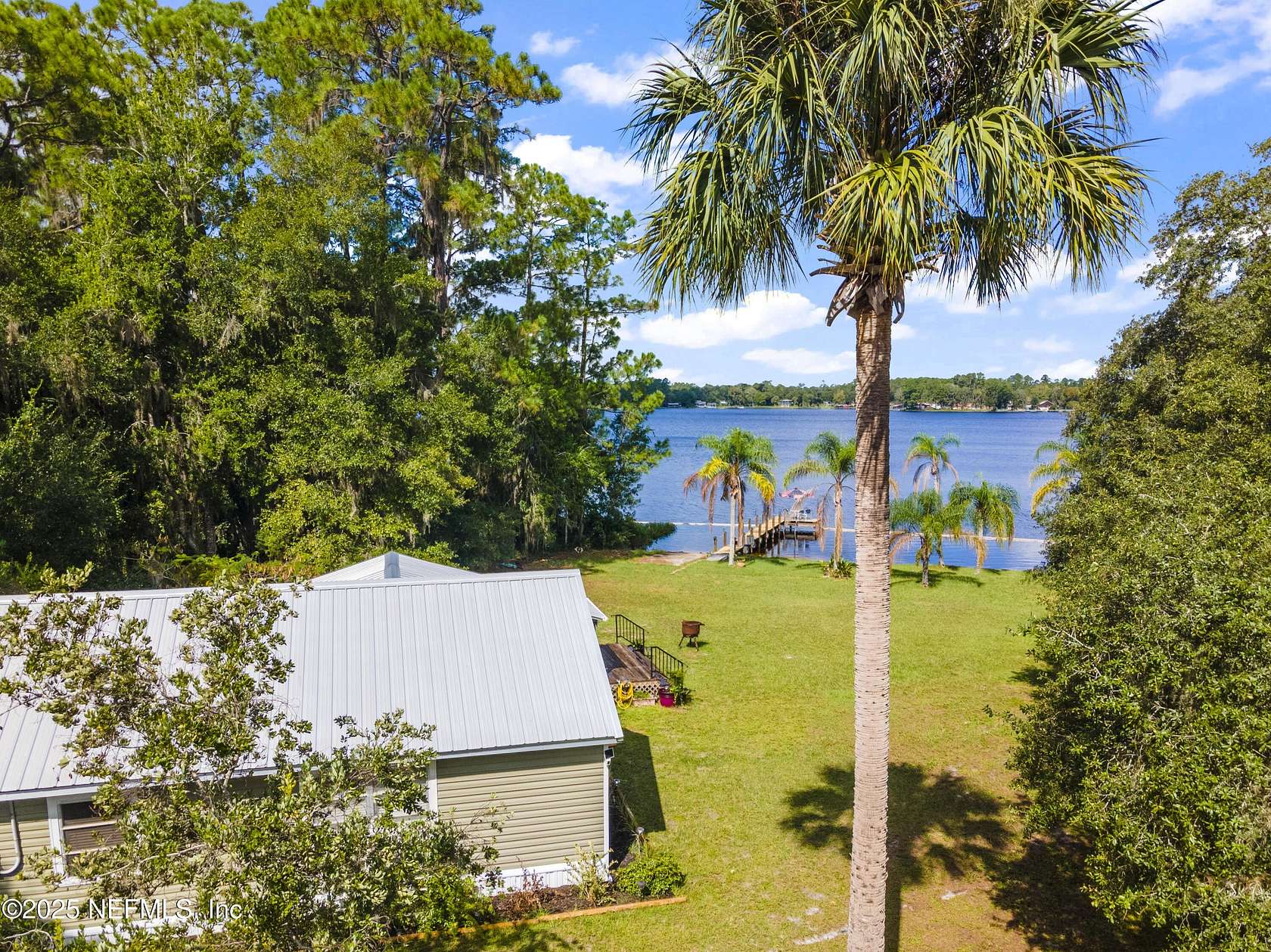 2.49 Acres of Residential Land with Home for Sale in Interlachen, Florida