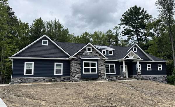 3.1 Acres of Residential Land with Home for Sale in Howell, Michigan