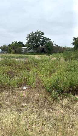 1.22 Acres of Residential Land for Sale in Elgin, Texas