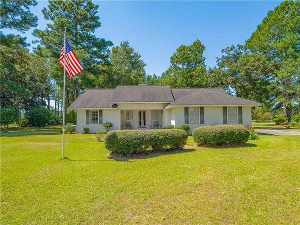 4 Acres of Residential Land with Home for Sale in Screven, Georgia