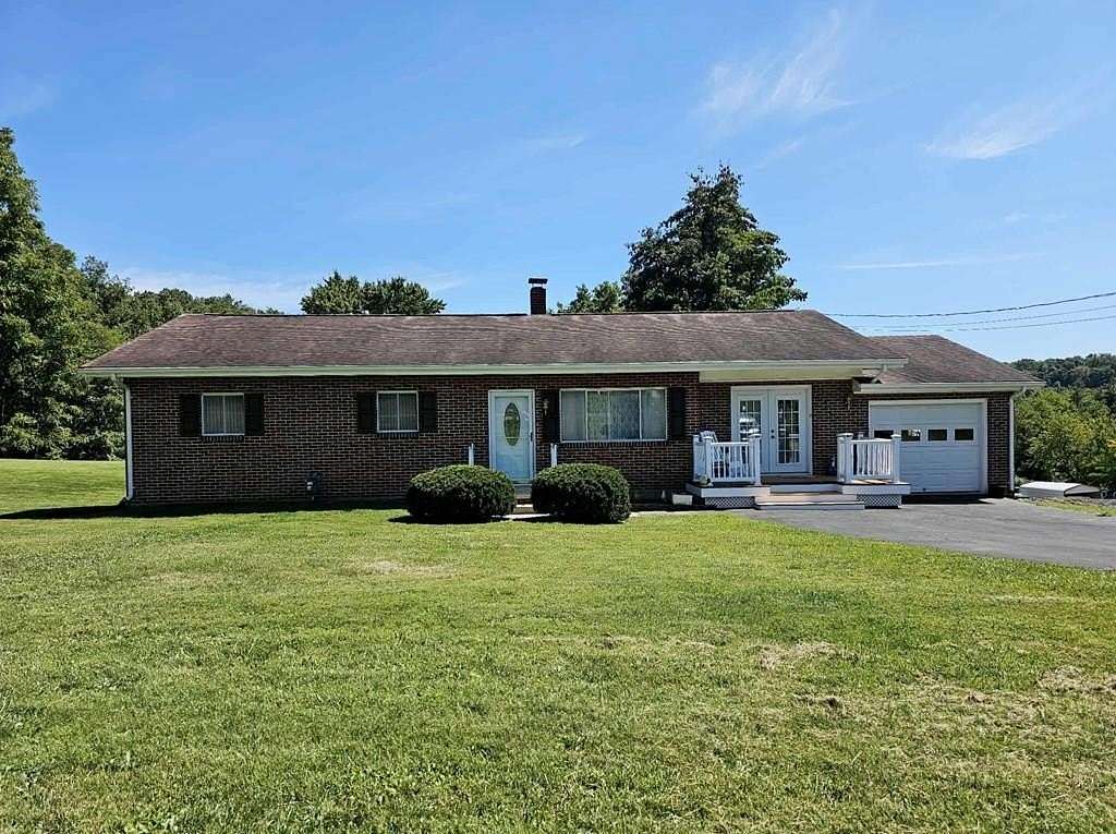 2.84 Acres of Residential Land with Home for Sale in Princeton, West Virginia