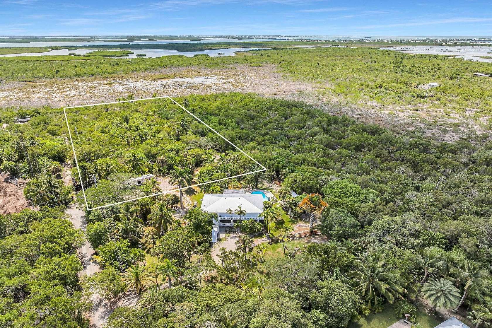 Residential Land for Sale in Cudjoe Key, Florida