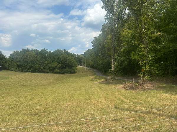 2.63 Acres of Residential Land for Sale in Clarksville, Tennessee