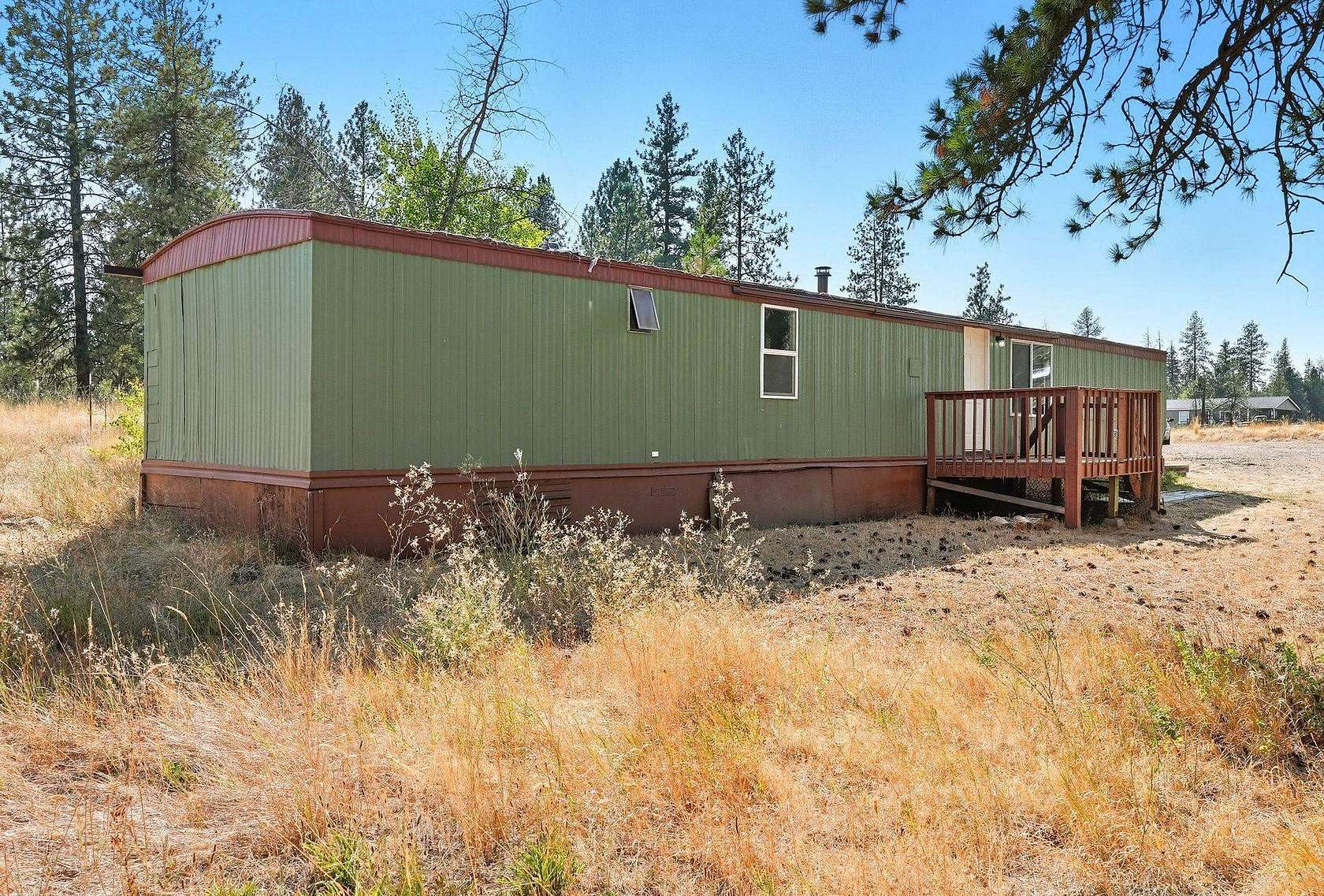 9.65 Acres of Residential Land with Home for Sale in Reardan, Washington