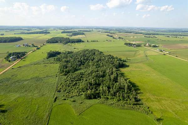 283 Acres of Recreational Land & Farm for Sale in Spencer, Wisconsin
