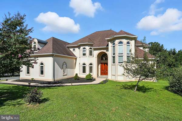 2.59 Acres of Residential Land with Home for Lease in Potomac, Maryland