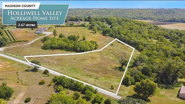 3.67 Acres of Residential Land for Sale in Winterset, Iowa