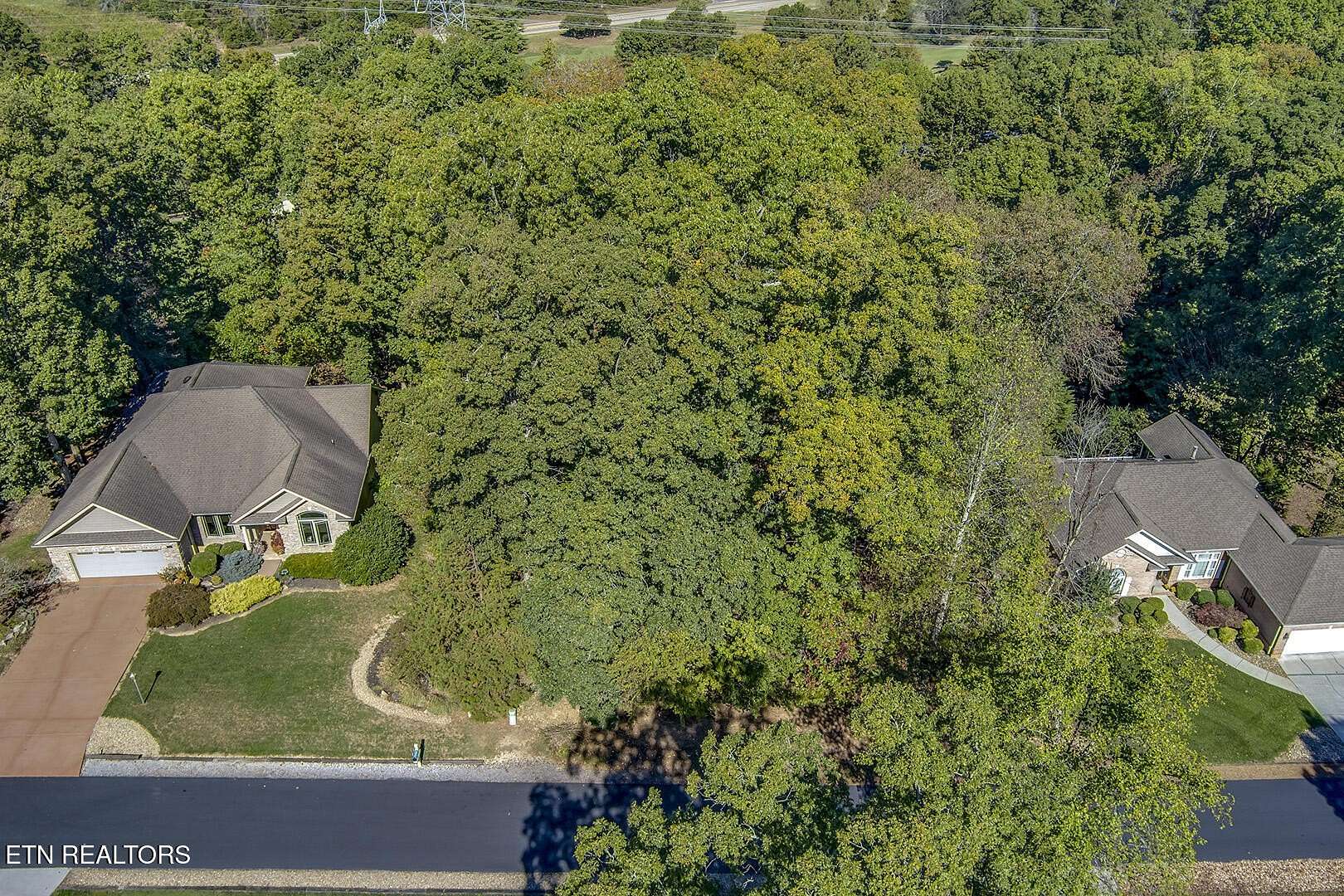 0.38 Acres of Residential Land for Sale in Loudon, Tennessee