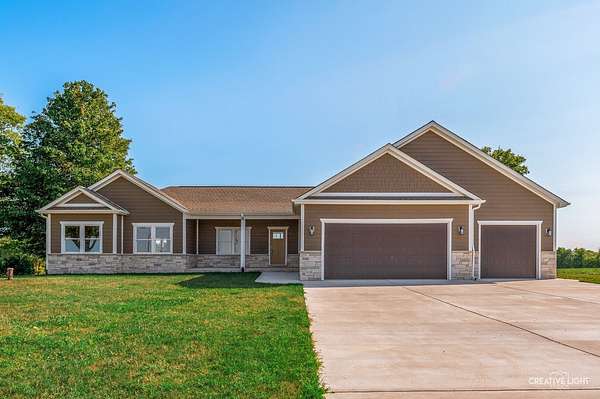 3 Acres of Residential Land with Home for Sale in Sandwich, Illinois