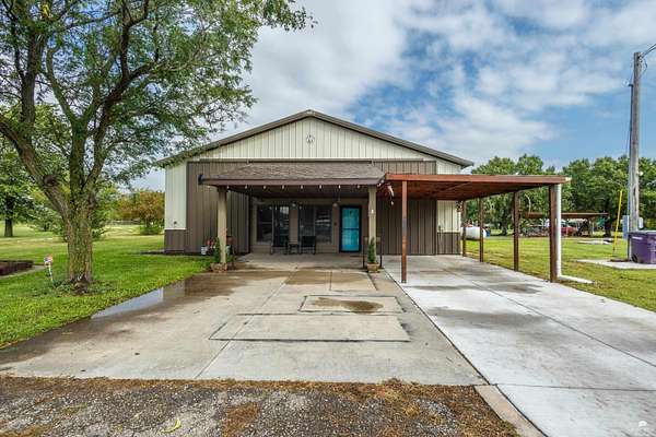 9.43 Acres of Residential Land with Home for Sale in Junction City, Kansas