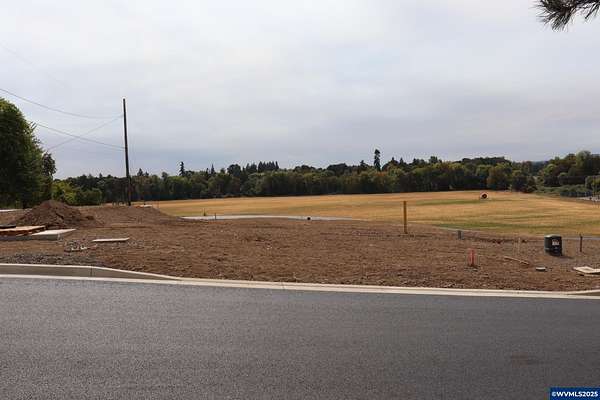 0.16 Acres of Land for Sale in Carlton, Oregon