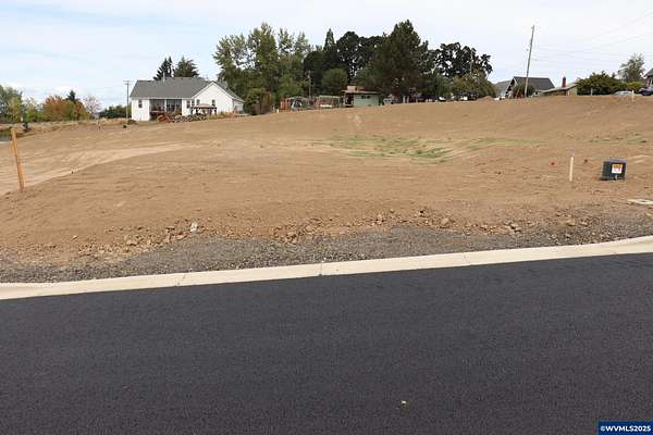 0.15 Acres of Land for Sale in Carlton, Oregon