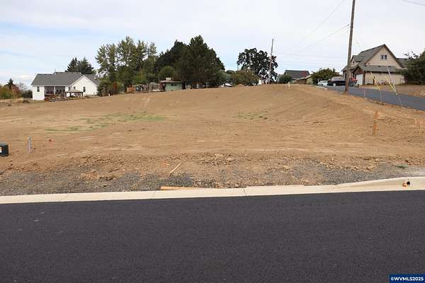 0.16 Acres of Land for Sale in Carlton, Oregon