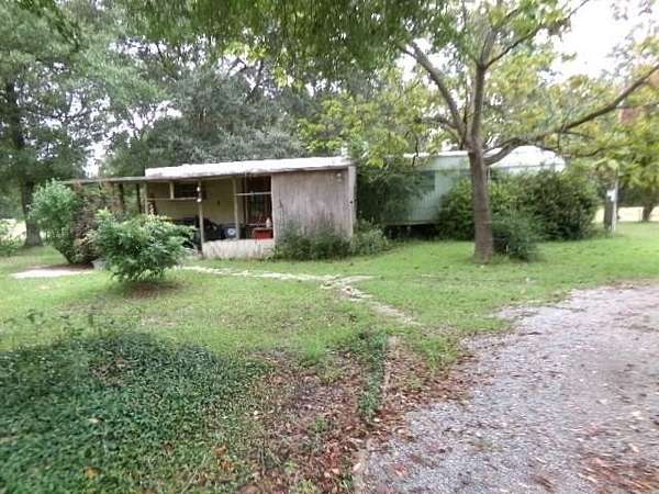 8.86 Acres of Land with Home for Sale in Camilla, Georgia