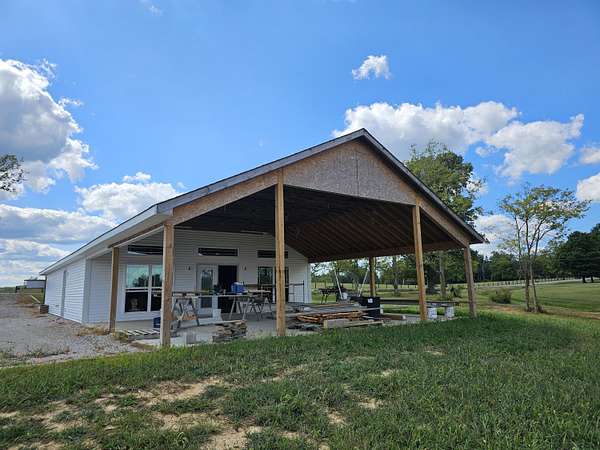 2.88 Acres of Residential Land with Home for Sale in Lawrenceburg, Kentucky