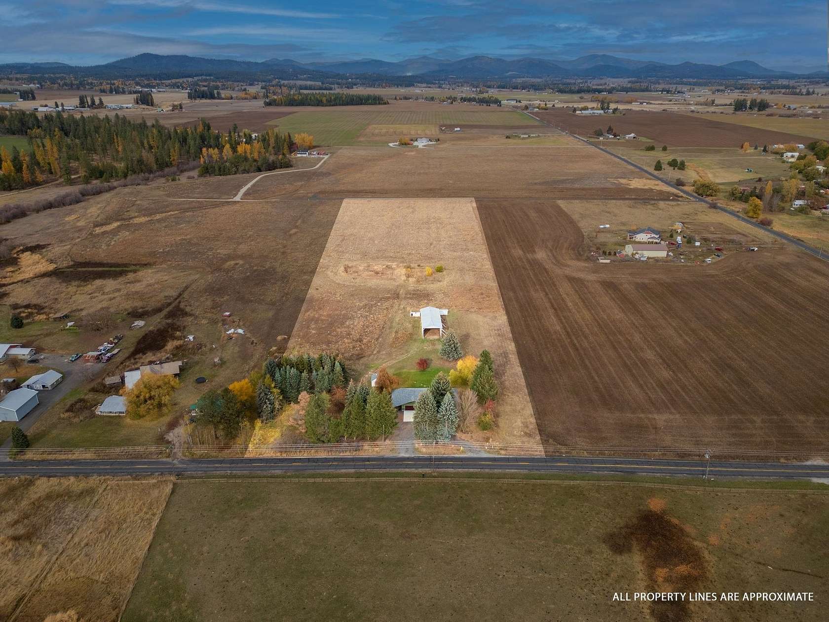 9.77 Acres of Residential Land with Home for Sale in Deer Park, Washington