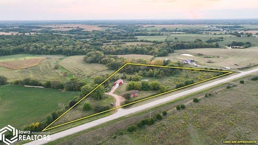5 Acres of Residential Land with Home for Sale in Leon, Iowa