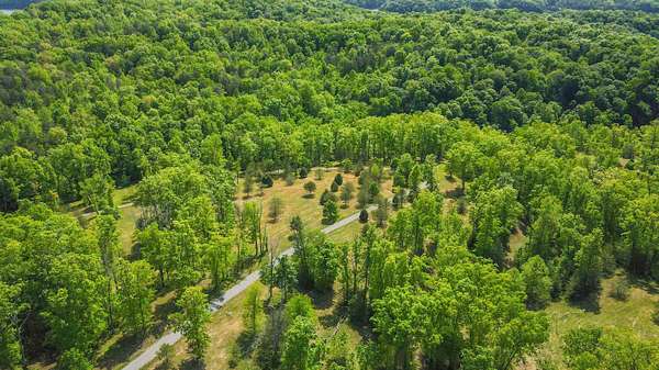 7 Acres of Residential Land for Sale in Nancy, Kentucky