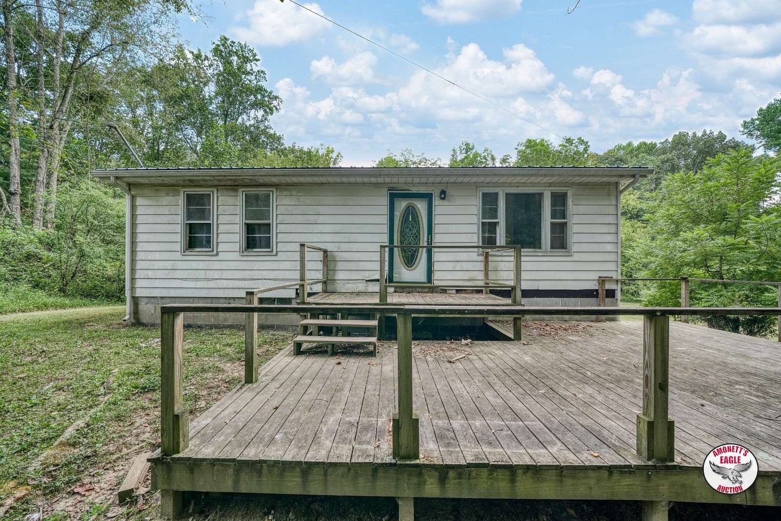 1.5 Acres of Residential Land with Home for Sale in Albany, Kentucky