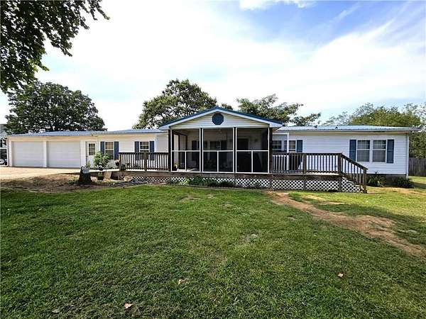 2 Acres of Residential Land with Home for Auction in Prairie Grove, Arkansas
