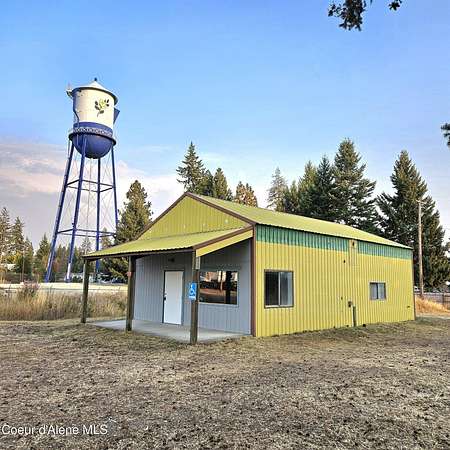 0.32 Acres of Improved Commercial Land for Sale in Spirit Lake, Idaho