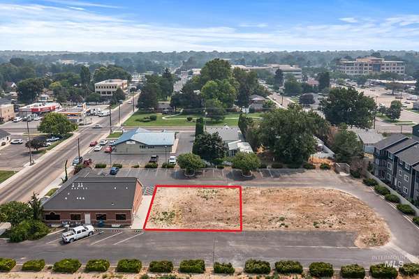 0.35 Acres of Commercial Land for Sale in Caldwell, Idaho