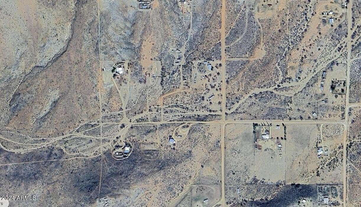 5 Acres of Land for Sale in Golden Valley, Arizona