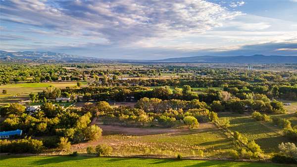 5 Acres of Residential Land with Home for Sale in Peña Blanca, New Mexico