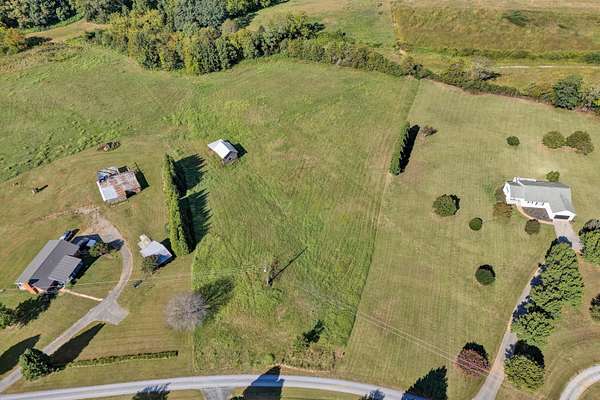 5 Acres of Residential Land with Home for Sale in Moneta, Virginia