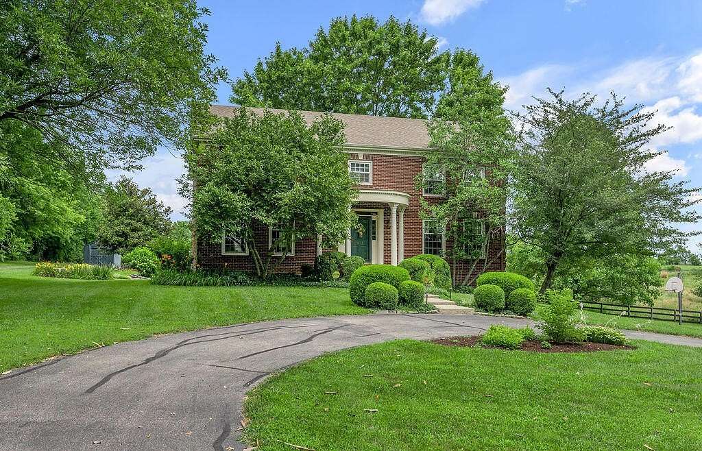 10.1 Acres of Land with Home for Sale in Lexington, Kentucky