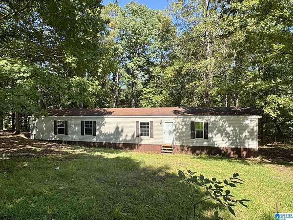 2.48 Acres of Residential Land with Home for Sale in Roanoke, Alabama