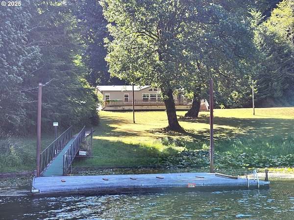 28 Acres of Recreational Land with Home for Sale in Lakeside, Oregon